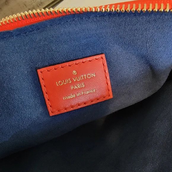 Louis Vuitton Coussin PM Crossbody Shoulder Bag Chain Rare Red Leather - Picture 12 of 13